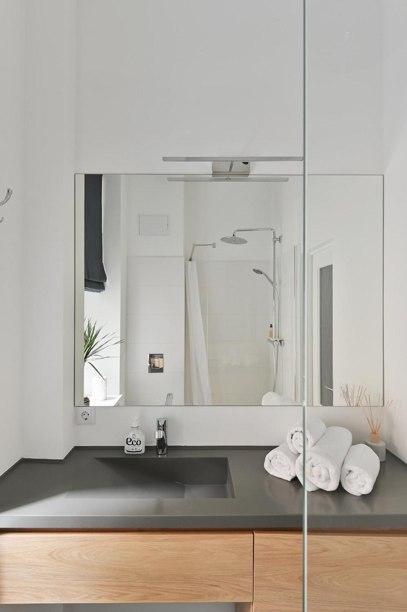 Lovely Studio Apartment In The Heart Of Riga Luaran gambar